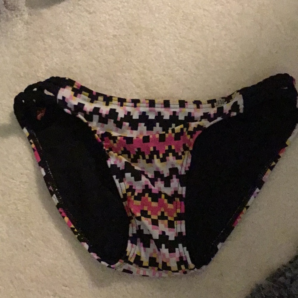 Bathing suit bottoms